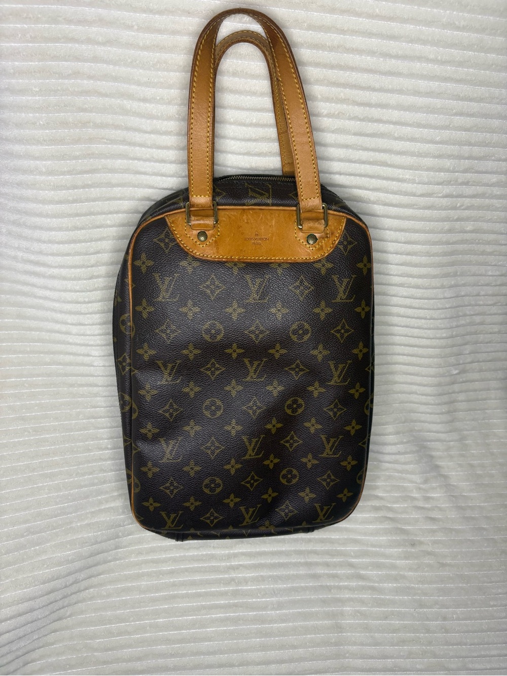 Authentic Louis Vuitton Excursion PM Monogram Handbag Travel Case Vintage 1995